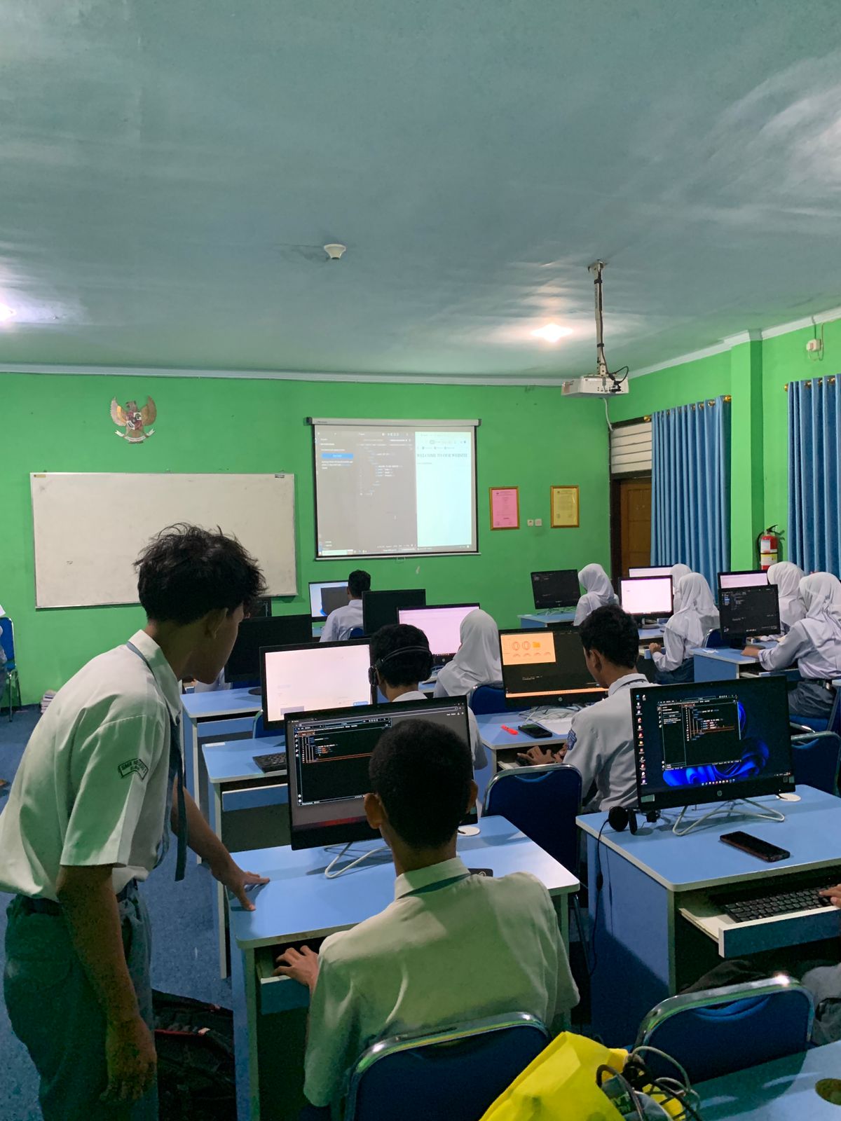 Dokumentasi kegiatan ICTSMANSAWI 2